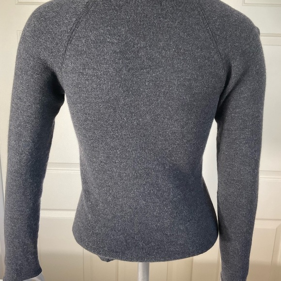 Banana Republic Sweater Women Medium Dark Gray Merino Wool V Neck Pullover - Picture 3 of 7